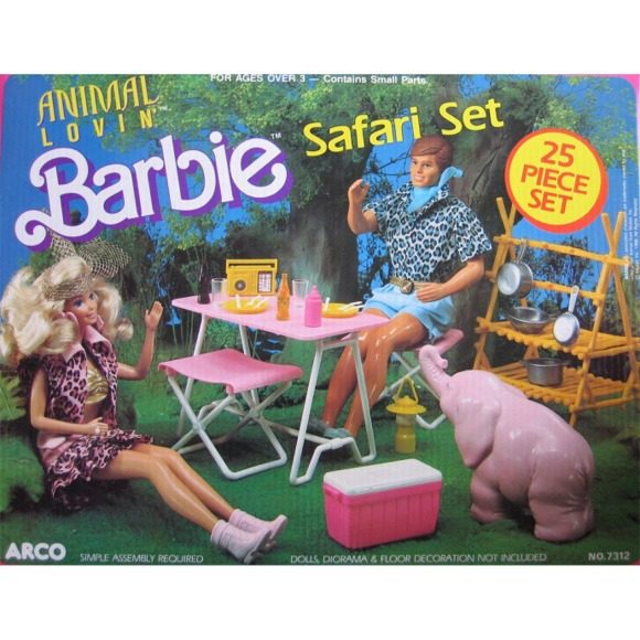 ANIMAL LOVIN’ Barbie SAFARI Playset