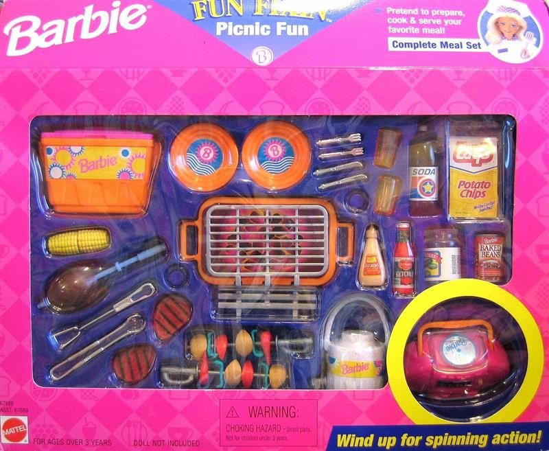 Barbie Fun Fixin Picnic Set