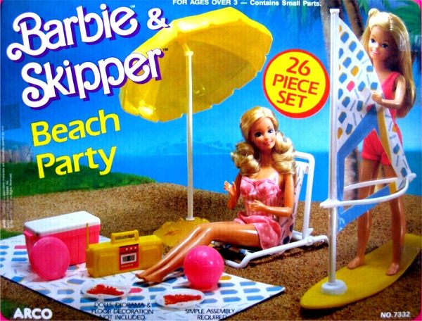 Barbie & Skipper Beach Party Playset