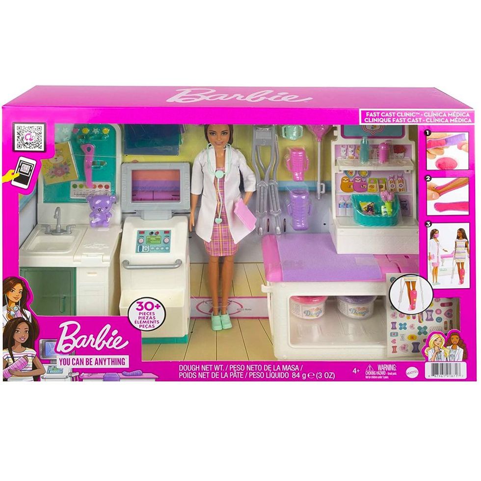 Barbie Fast Cast Clinic Playset